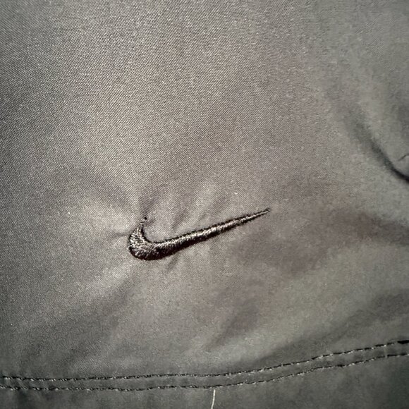 Nike women's XS 0-2 black long sleeve collared zip up activewear jacket - Picture 8 of 13